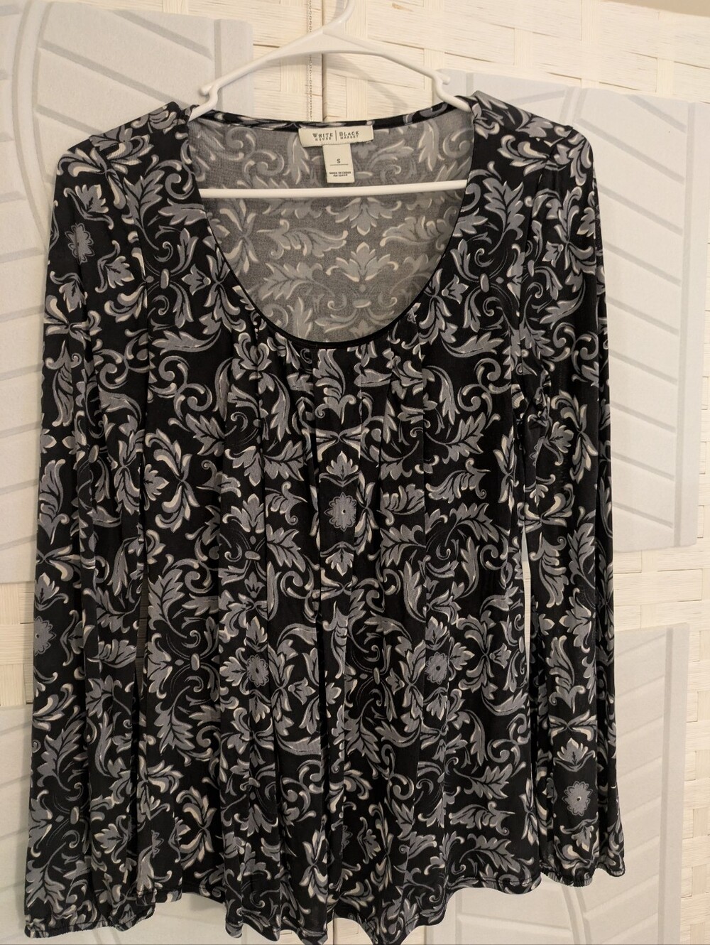 White House Black Market Blouse Size Small